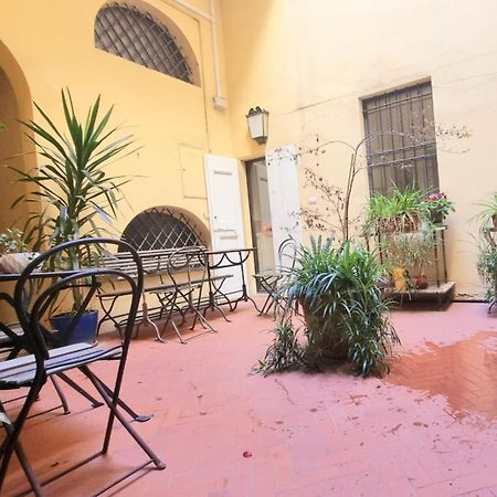 La Casa Di Bibi Appartement Bologna Buitenkant foto